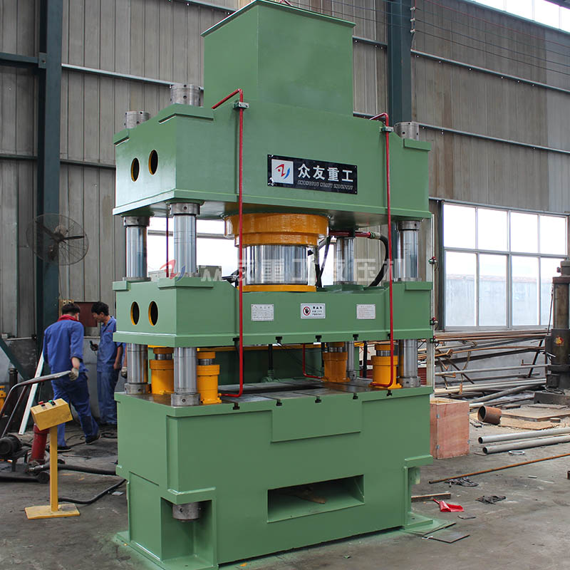 315噸剎車片成型油壓機采用滕州油壓機的性能優(yōu)