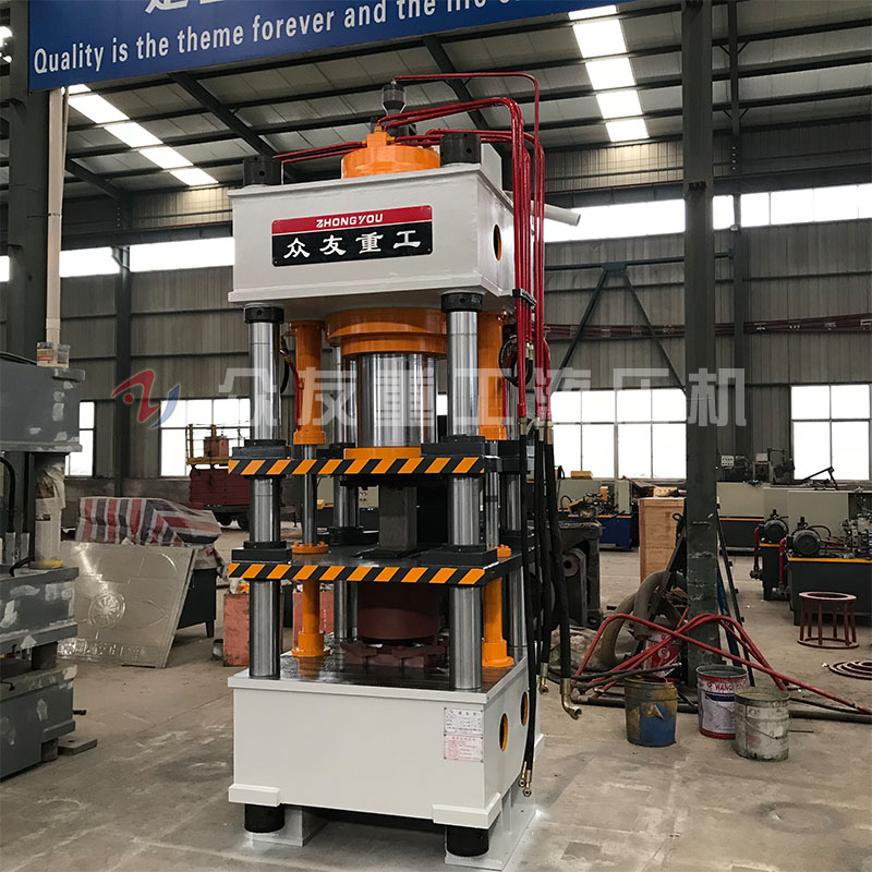 四柱油壓機上頂缸和下頂缸有哪些區(qū)別？